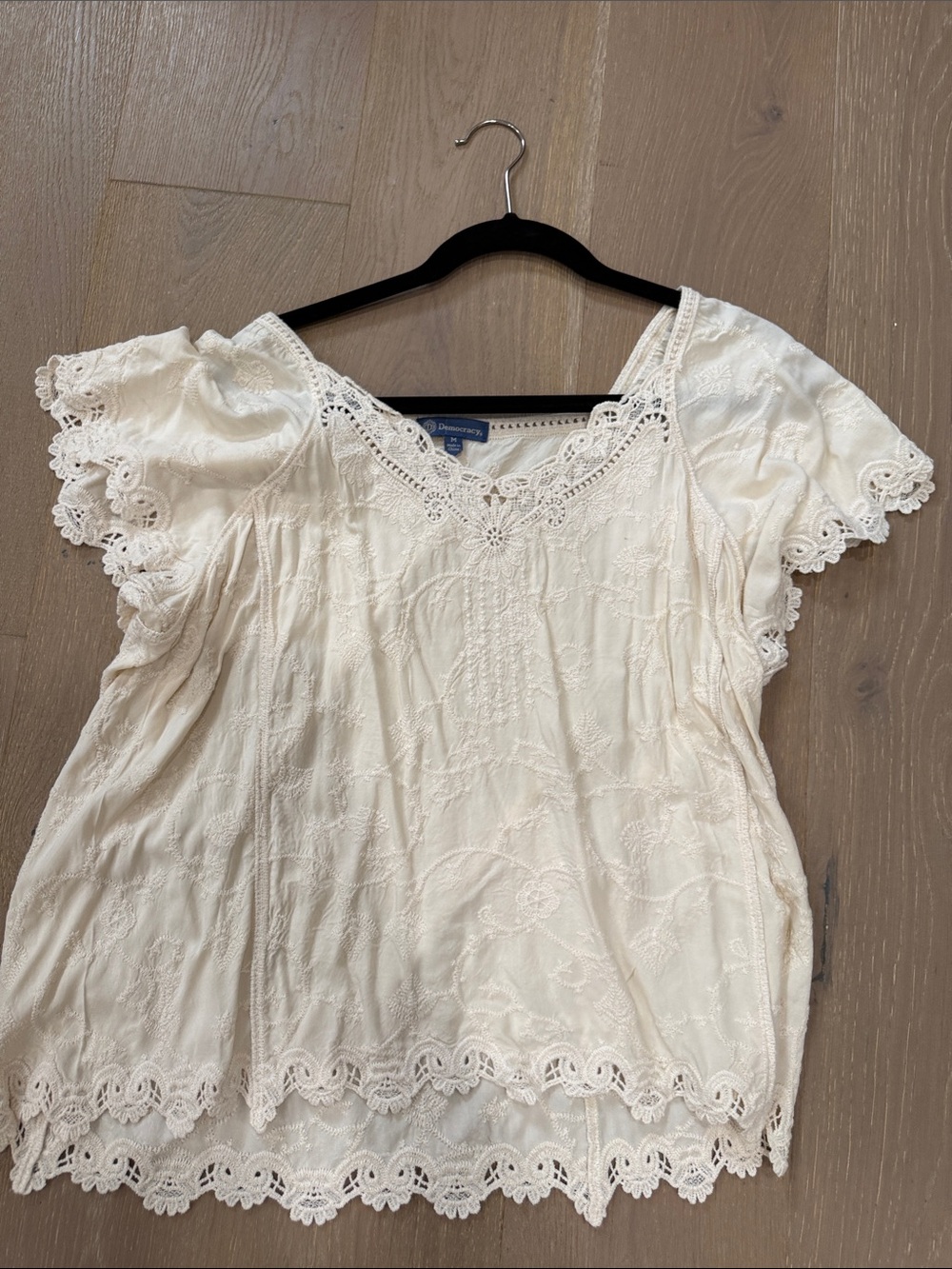 Democracy Cream Eyelet Crochet Trim Short Sleeve Blouse - NWOT